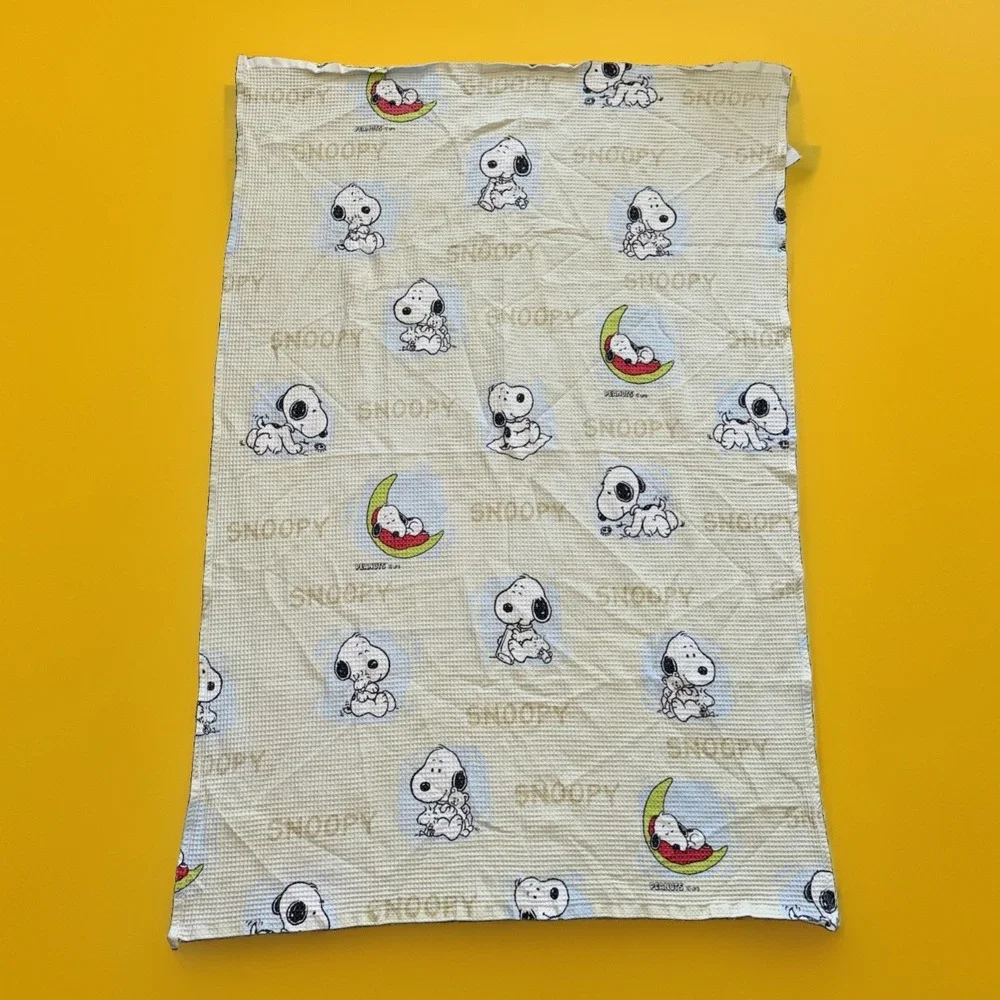 Vintage Snoopy Peanuts Baby Blanket 34x50